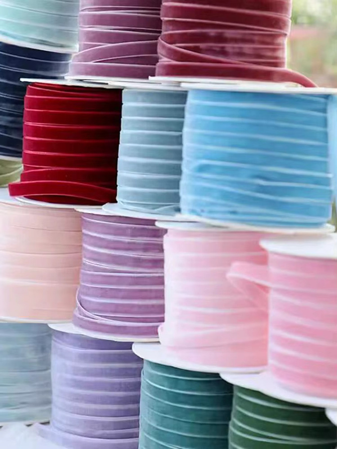 HYZELY Einseitiges Plüschband aus Samt in Lila, 10 Yards für DIY-Dekorationen und Haaraccessoires - Bild 3