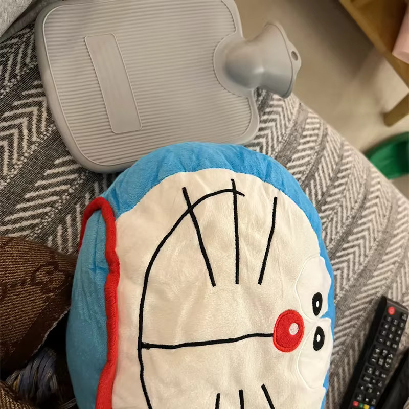 TAKARA TOMY Doraemon Plüschtier Warmwasserbeutel in Blau für Magen und Hände und Füße - Bild 2