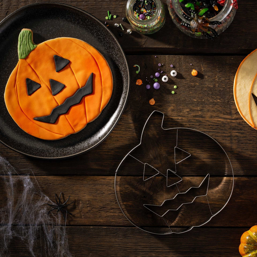Zenker Happy Halloween Ausstecher Kürbiskopf XXL in Silber - Bild 2