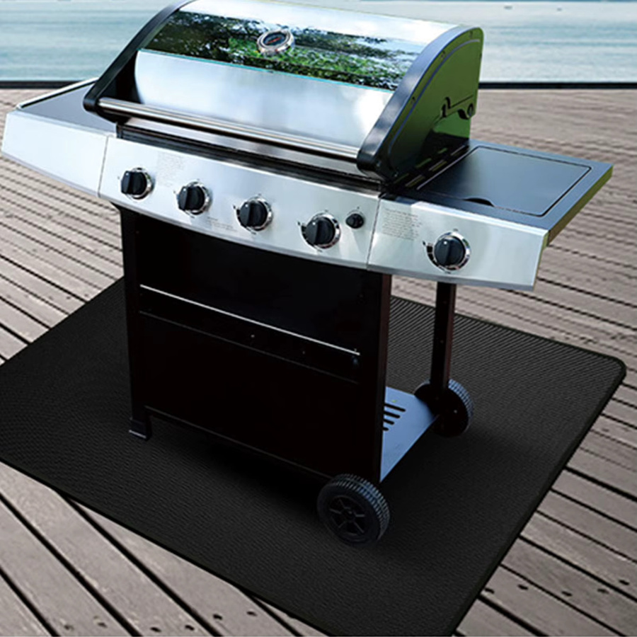 KISS-THE-NIGHT Ölbeständige und feuerhemmende Schutzmatte für Outdoor-Grills in Schwarz, Breite: 122 cm - Bild 2