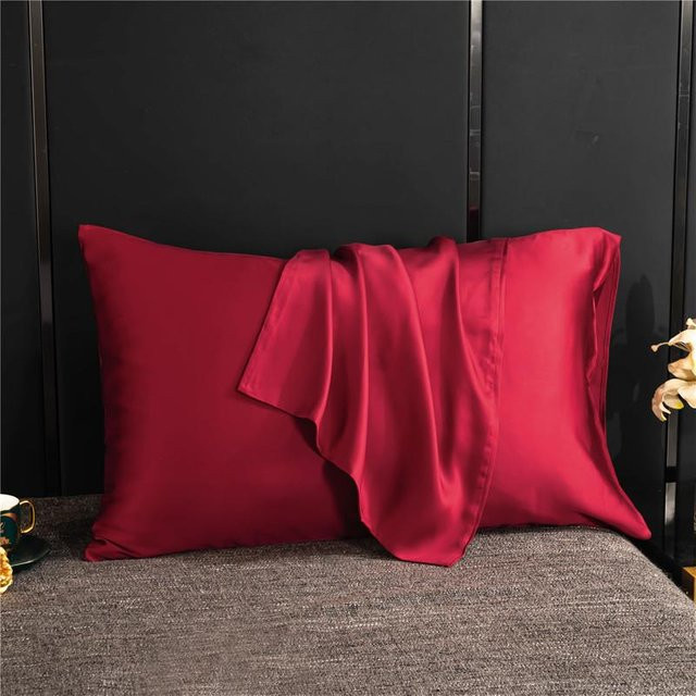 Yiran Furniture Kissenbezug aus natürlicher Maulbeerseide in Rot mit Umschlagverschluss, B/H: 40 x 80 cm - Bild 1