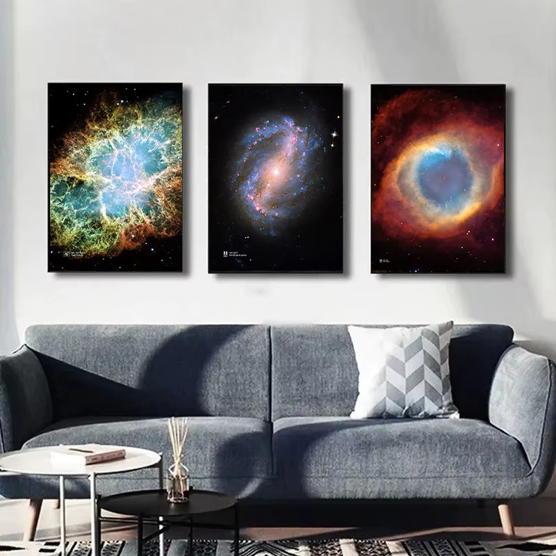 Potdemiel Leinwanddruck Hubble Space Telescope Poster mit kosmischen Partikeln und Sternen in Multicolour - Bild 2