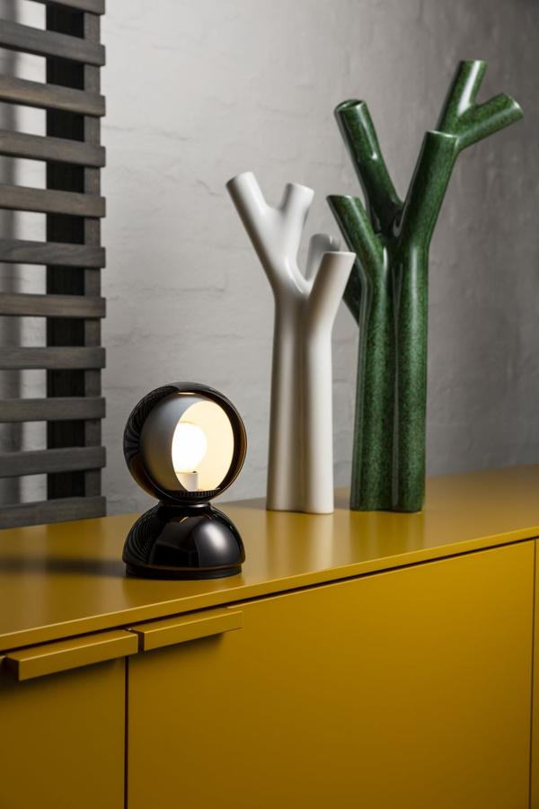 Artemide Eclisse Special Edition 2021 Tischleuchte aus Metall in Schwarz - Bild 5