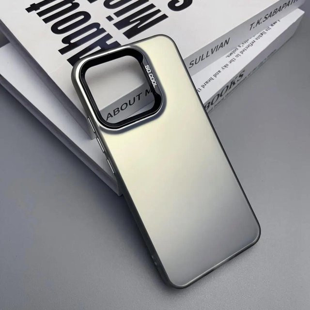 Handyhülle für Xiaomi 15T Pro und Xiaomi 17 Pro in Silber, dünn und leicht mit mattem Finish - Bild 1