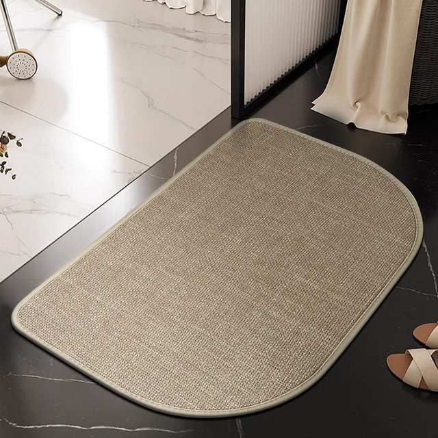 Saugfähige und rutschfeste Badezimmermatte von Yiran Furniture in Beige, B/T: 60 x 40 cm - Bild 1