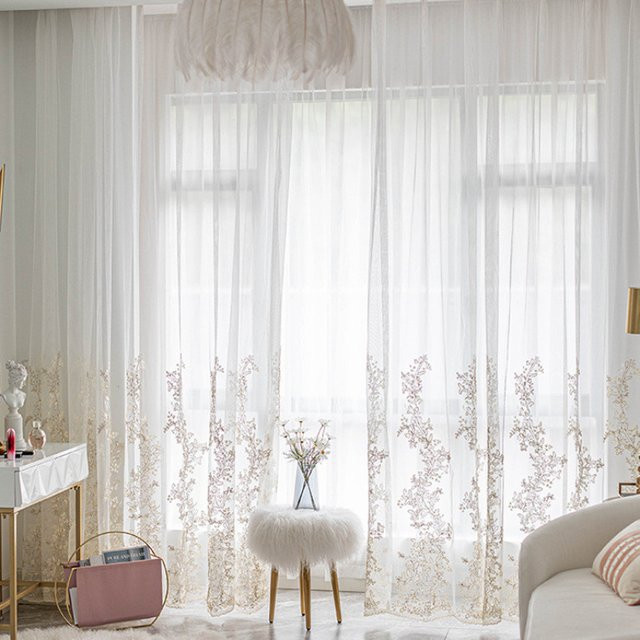 ZJBYZHOUSEHOLD 2er-Set Tüll-Vorhang mit goldener Blumenstickerei in Weiß und Gold, transparent mit floralem Design - Bild 1
