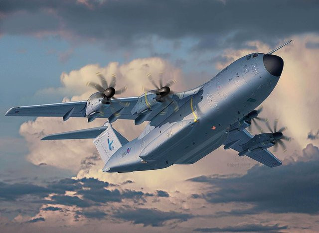Revell Airbus A400M Atlas RAF, Modellbausatz, 1:72, ab 13 Jahren - Bild 5