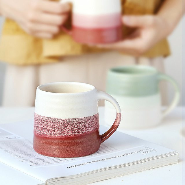 Keramiktasse im Retro-Stil in Rot und Mehrfarbig, kleine Kaffeetasse aus Keramik, ofenfest - Bild 1
