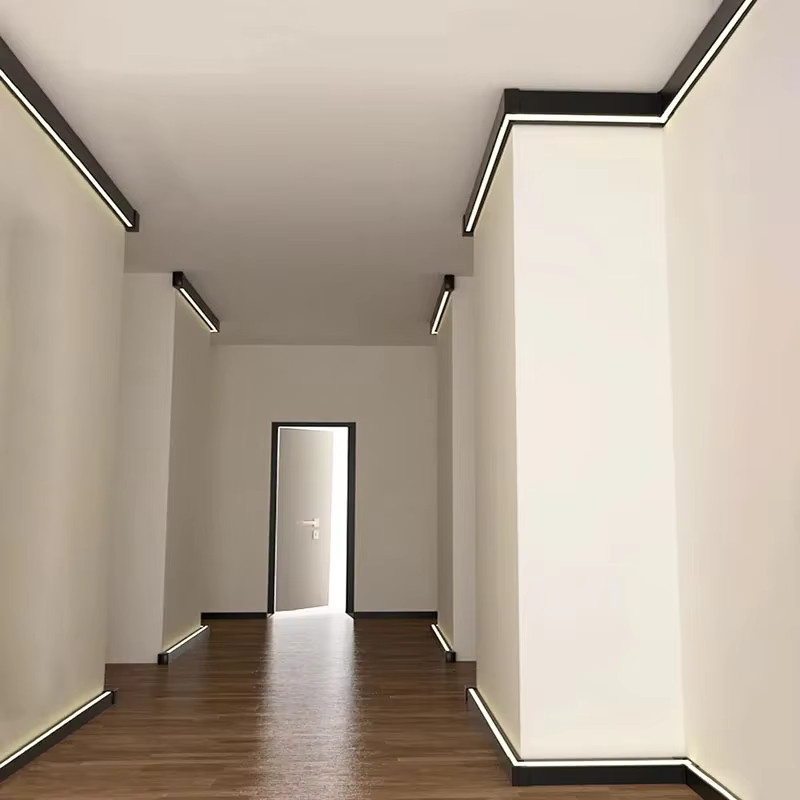 Ultraschlankes LED-Aluminiumprofil für Sockelleisten und Wanddekoration in Schwarz - Bild 2