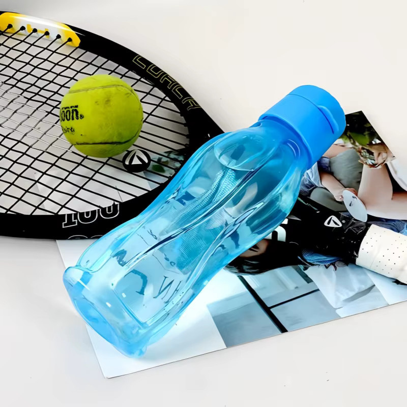 Fantia Sport Wasserflasche aus Kunststoff in Blau mit 900 ml Volumen und Tragegriff - Bild 2