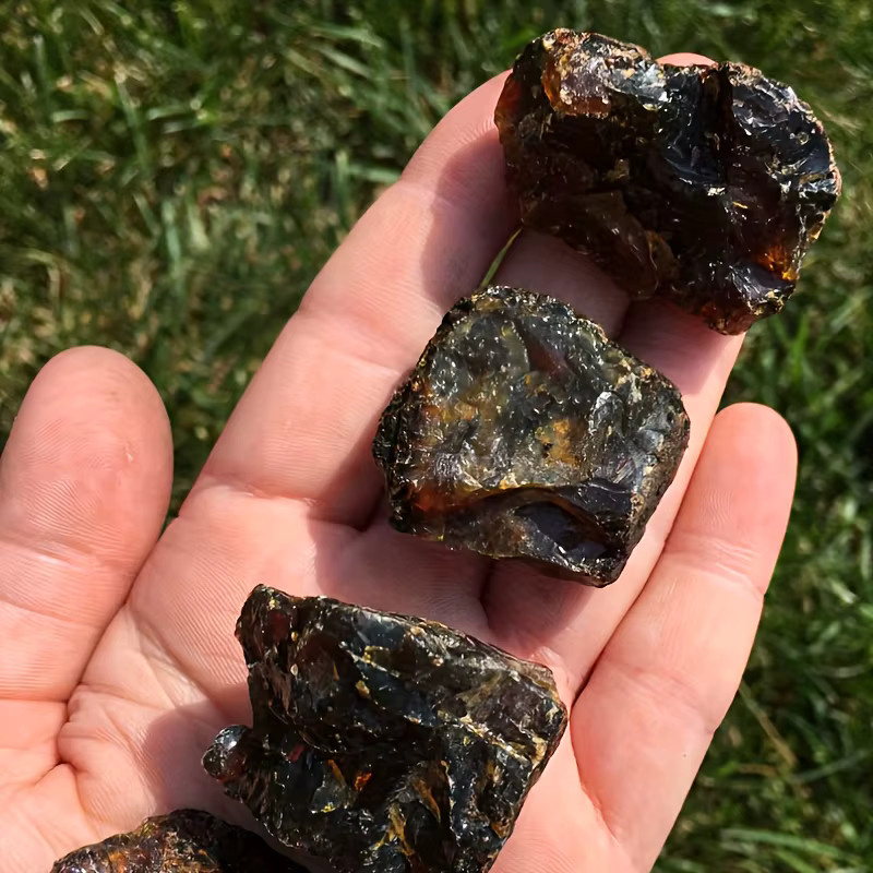 CrystalHola Natürlicher Schwarzer Bernstein Rohstein als Sammlerstück und Dekoration - Bild 3
