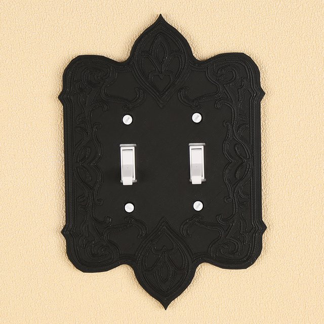 Retro-Schalter- und Steckdosenrahmen in Mattschwarz mit geschnitztem strukturiertem Design für Light Luxury Wohnstile - Bild 1