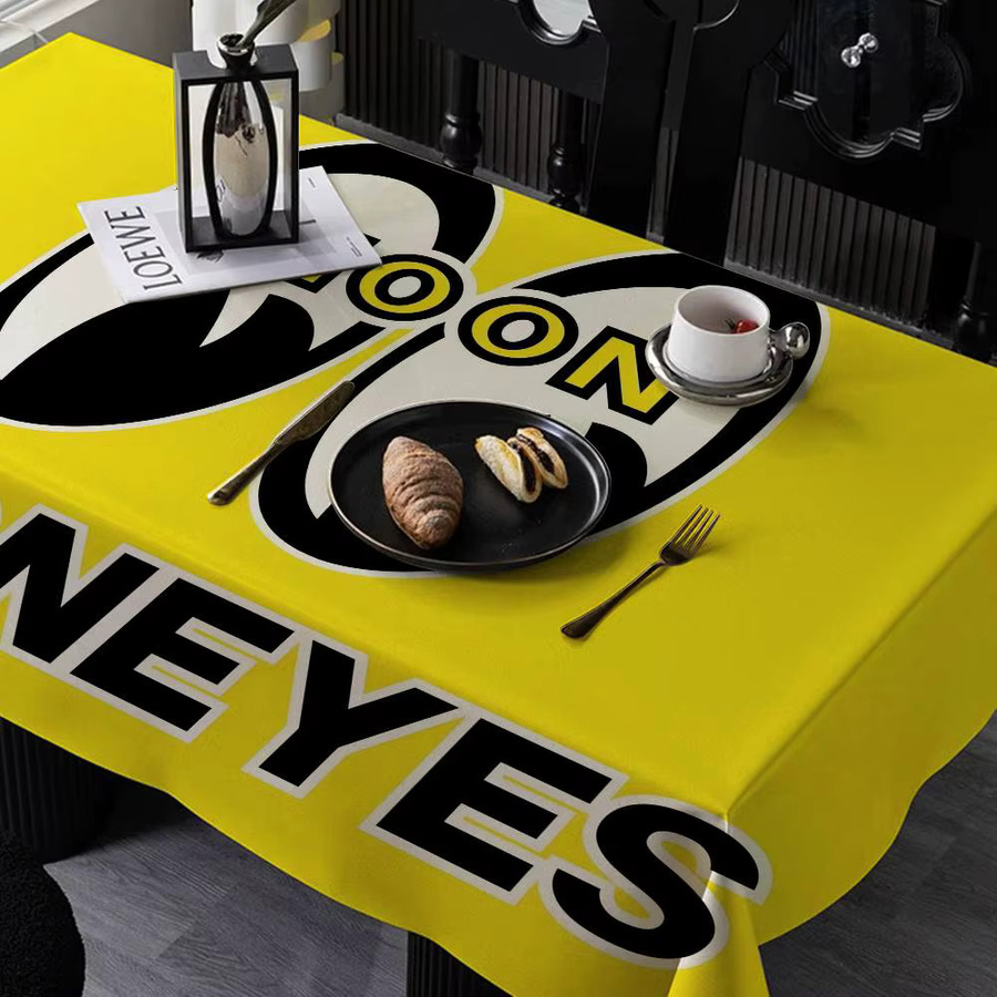 M-Mooneyes Rechteckige Tischdecke mit Grafikdesign in Gelb, waschbar - Bild 6