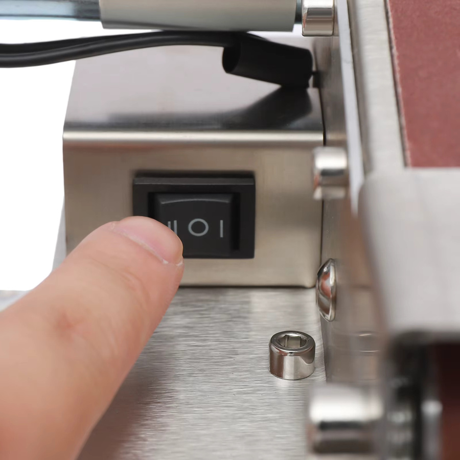 CNCEST Elektrischer kleiner Bandschleifer 150 W in Silber, 7-fach verstellbare Poliermaschine mit 4500–9000 U/min zum Schleifen von Edelstahl, Eisen und Holz - Bild 4