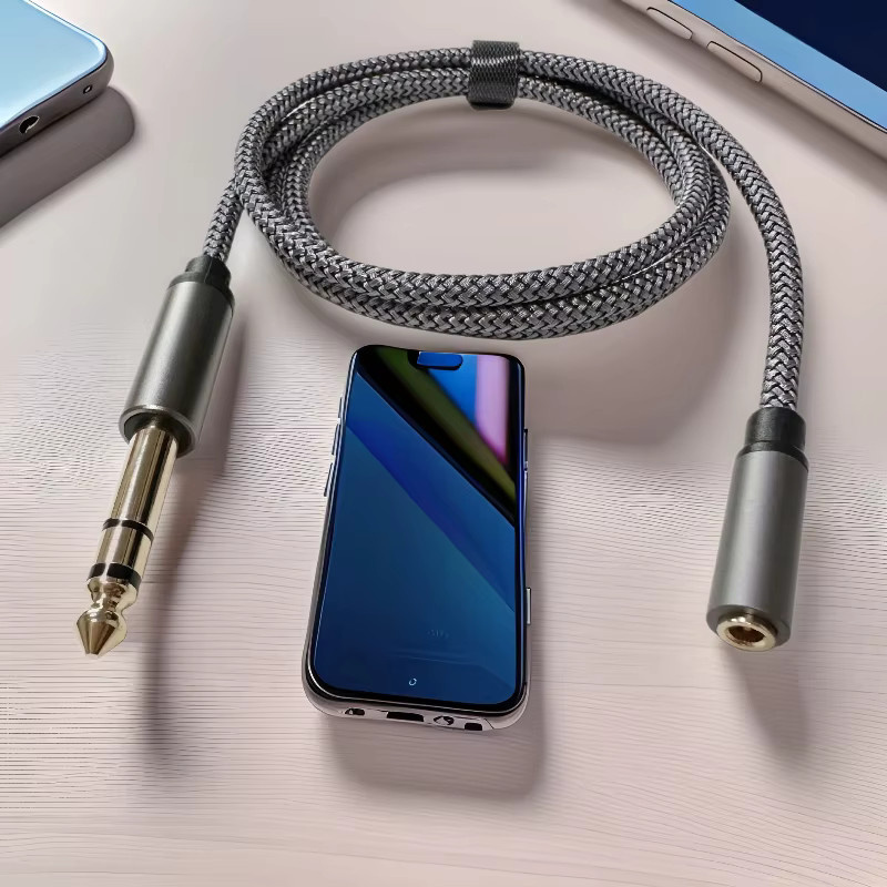 Stereo-Audio-Verlängerungskabel Adapter 6,35mm TRS Stecker auf 3,5mm Buchse in Grau - Bild 2