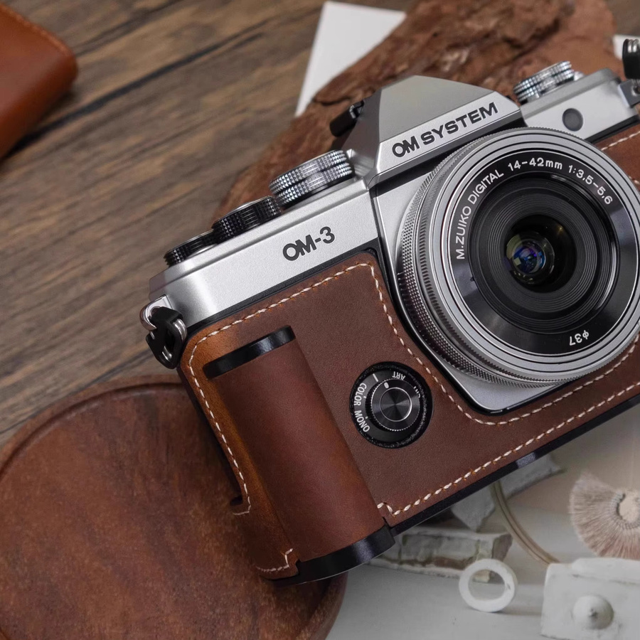 Aozhixin Handgefertigte Kameratasche aus echtem Leder für Olympus OM3 in Grün mit Schultergurt - Bild 3