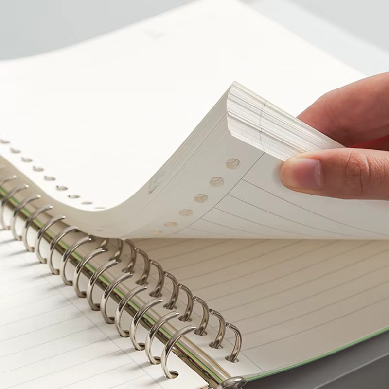 Binder-Notizbuch mit Metallringen für A5, B5 oder A4 mit austauschbaren Blättern und Trennwand für Schule und Büro - Bild 2