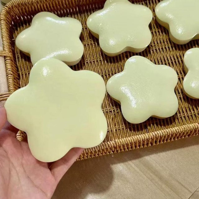 Binchi Fitness Squishy Käse, Weiche Butter, Quetschball, Ornament - Bild 1