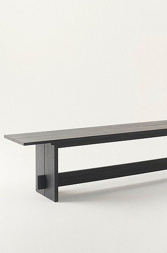 TOTTORI Bank aus Kiefernholz in Schwarz im skandinavischen Design, B/T/H: 120 x 45 x 40 cm - Bild 1