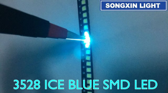 200 Stück SMD 3528 LED Plcc-2 in Eisblau, klare blaue LEDs, Maße: 3,5 x 2,8 x 1,9 mm - Bild 1
