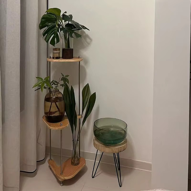 XIUWO Moderner Pflanzenständer aus massivem Holz in Braun mit geometrischem Design für Wohnzimmer und Garten - Bild 3