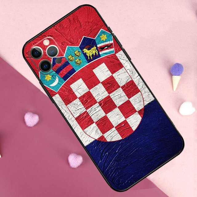 Handyhülle mit Kroatien Flagge für iPhone Modelle von Binchi Health Electronics in Multicolor - Bild 1