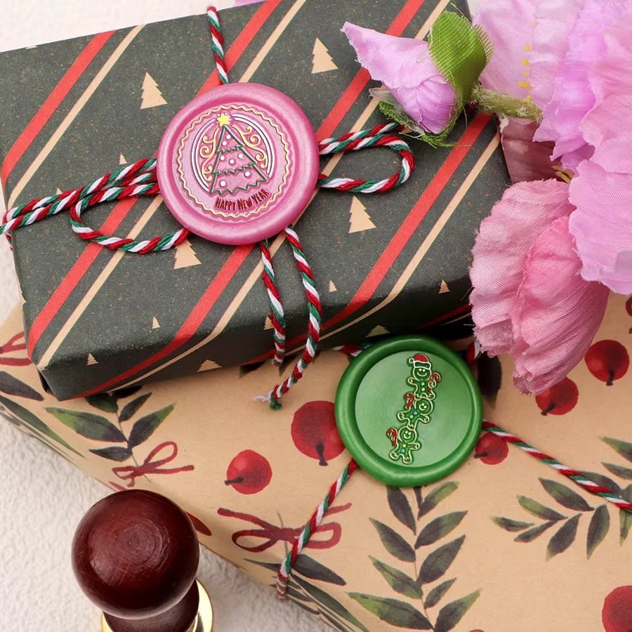 Wachssiegel Stempel mit Weihnachts-Motiven wie Lebkuchenhaus, Socke oder Schlitten für Einladungen, Umschläge und Geschenke - Bild 5