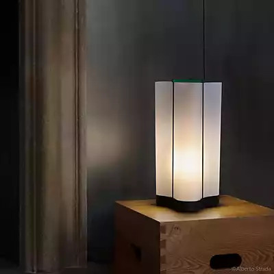 Nemo Lighting Cabanon Tischleuchte in Weiß aus Papier und Metall