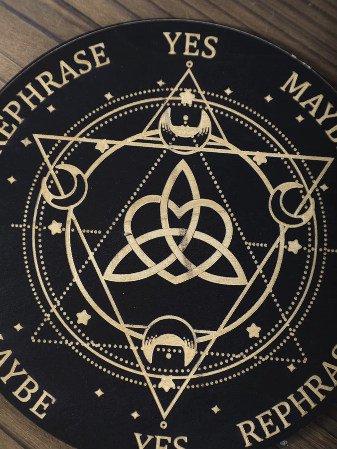 Holz Kristall Stein Halter und Tarot Karten Display Stand in Braun oder Schwarz für Wahrsagerei und Hexen Zubehör - Bild 1