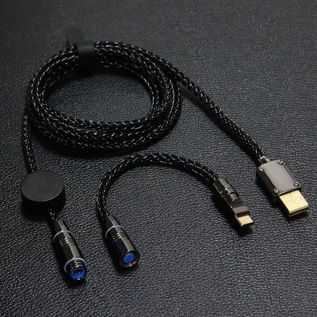 BOHCHONG USB Typ C Daten- und Ladekabel mit Luftfahrtstecker aus versilbertem 8-adrigem Einkristall-Kupfer für mechanische Tastaturen in Schwarz und Braun - Bild 1
