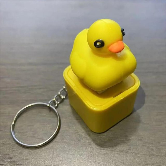 Linyi toy Schlüsselanhänger Plastik, LED-Licht, gelb, Unisex - Bild 1