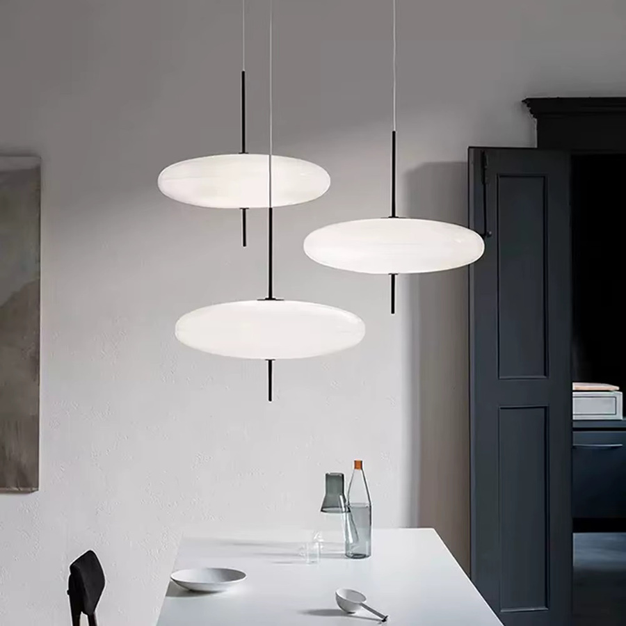 Moderne LED-Pendelleuchte von CETANT im runden Design, Schwarz oder Weiß, für Wohnzimmer, Esszimmer und Home Office - Bild 3