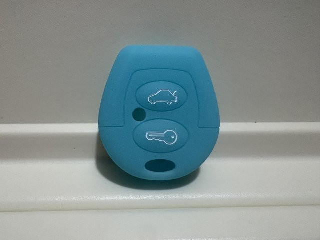 Silikon Fernbedienung Schlüsselhülle mit 2 Tasten in Blau für VW, Skoda und Seat Modelle - Bild 1