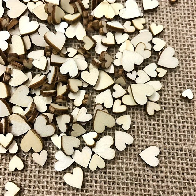 100 Stück rustikales Herzkonfetti aus Holz in Beige für Hochzeiten und Dekorationen - Bild 1