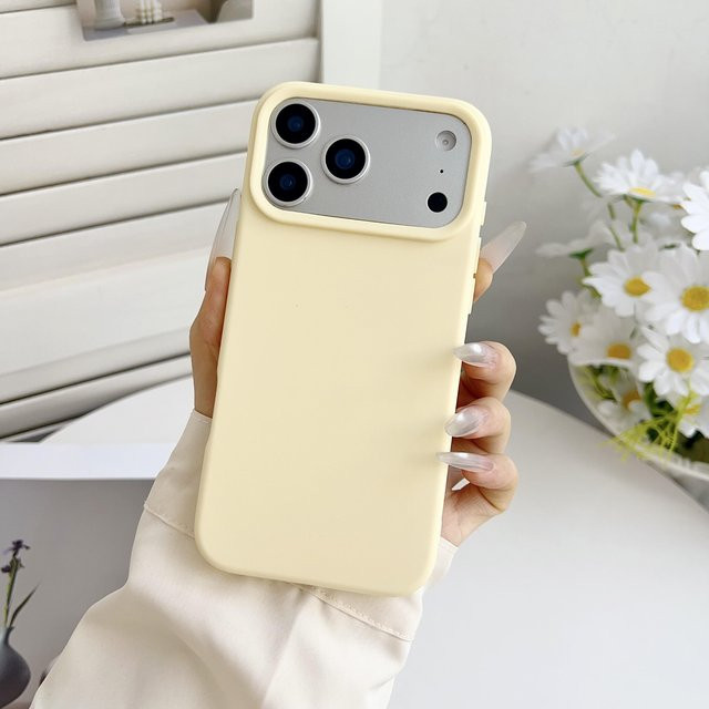 Rui Di Stoßfeste Silikonhülle für iPhone in Orange mit mattem Finish - Bild 1