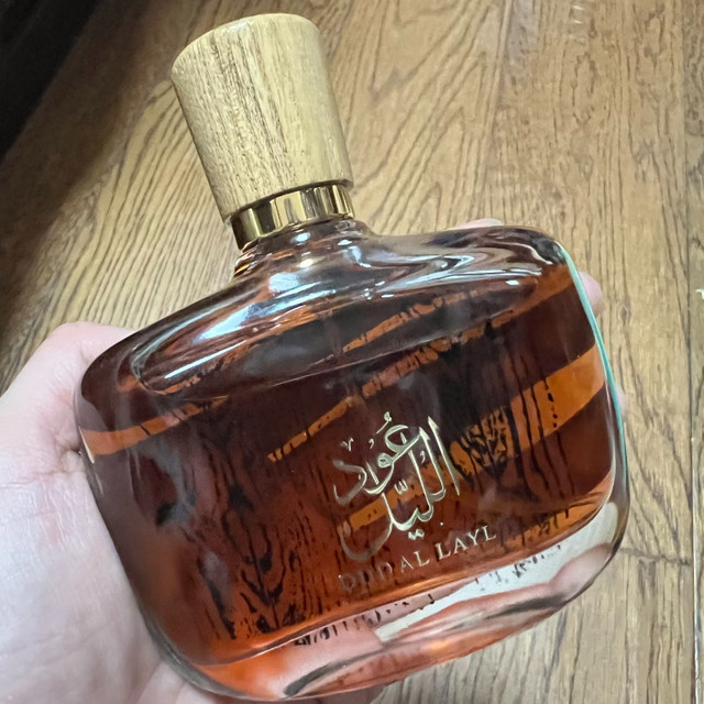WARMKISS Eau De Parfum Arabisch Sandelhout mit Agarwood und Moschus - Bild 1