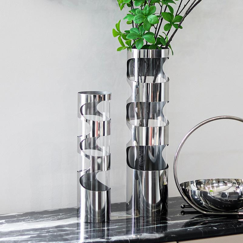 Moderne Ring-Vase aus Glas und Metall in Silber, Durchmesser: 40 cm, Höhe: 10 cm, Breite: 10 cm - Bild 3