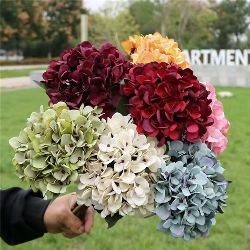 TTCY Künstliche Hortensien Blumen in Rot und Multicolour für Hochzeit, Wanddekoration und DIY-Blumensträuße - Bild 3