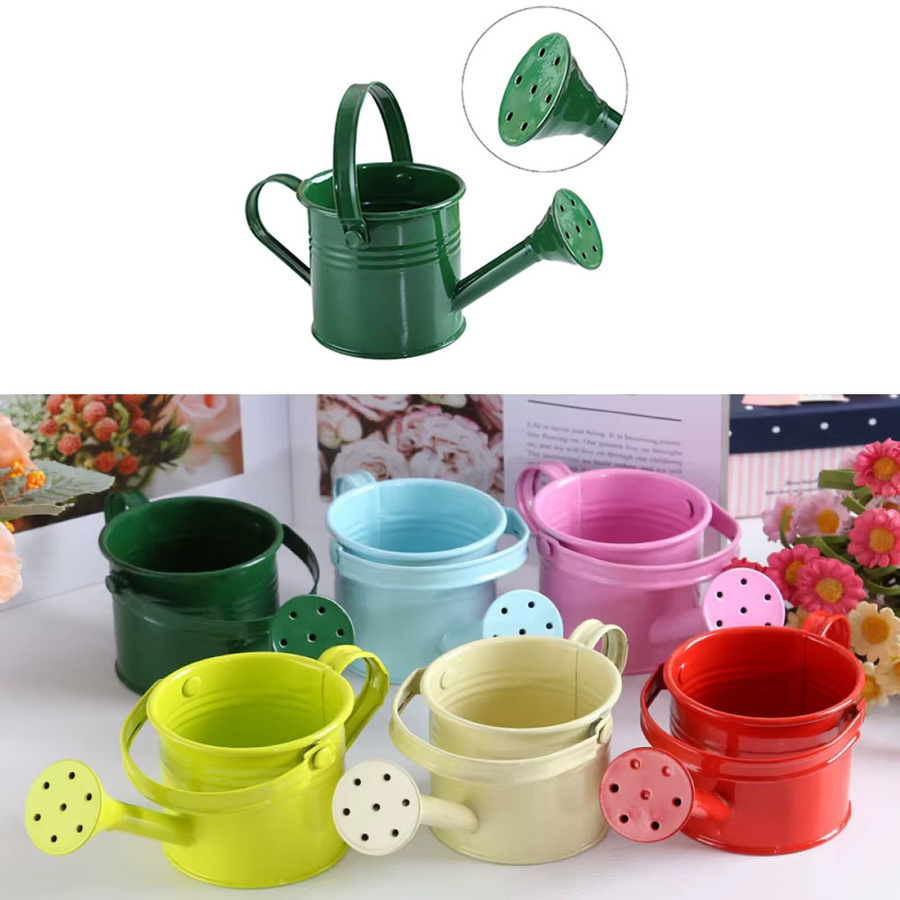 Vintage Mini-Gießkanne aus Metall in Rose, klassisches Design für deinen Garten - Bild 5