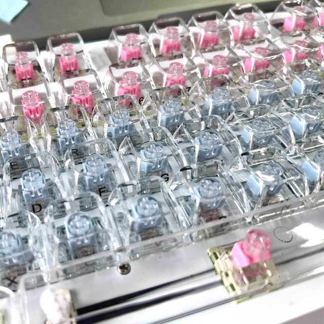 Transparente mechanische Tastenkappen für MX Switches, 132 Tasten im CBSA-Profil, DIY Custom Set für hintergrundbeleuchtete Gaming-Tastaturen, Weiß/Transparent - Bild 1