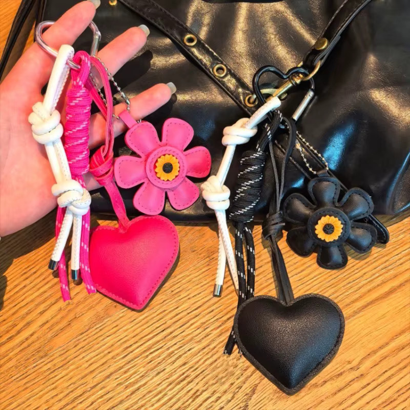 Yogodlns Anhänger Sonnenblume, Leder, Taschen-Charm - Bild 1