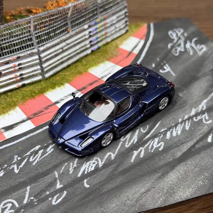 KING Modell Ferrari Enzo, Automodell, 1:64, Rot-Blau, öffnbar - Bild 2