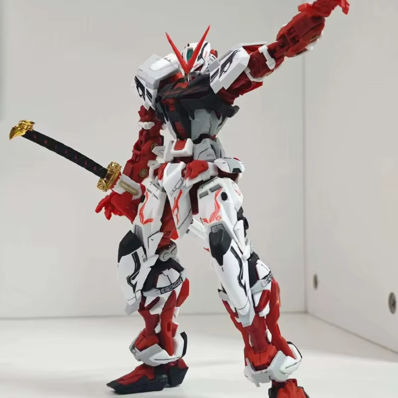 Bandai SEED DESTINY Astray Red Frame Model-58, Actionfiguren, 1:144 - Bild 2