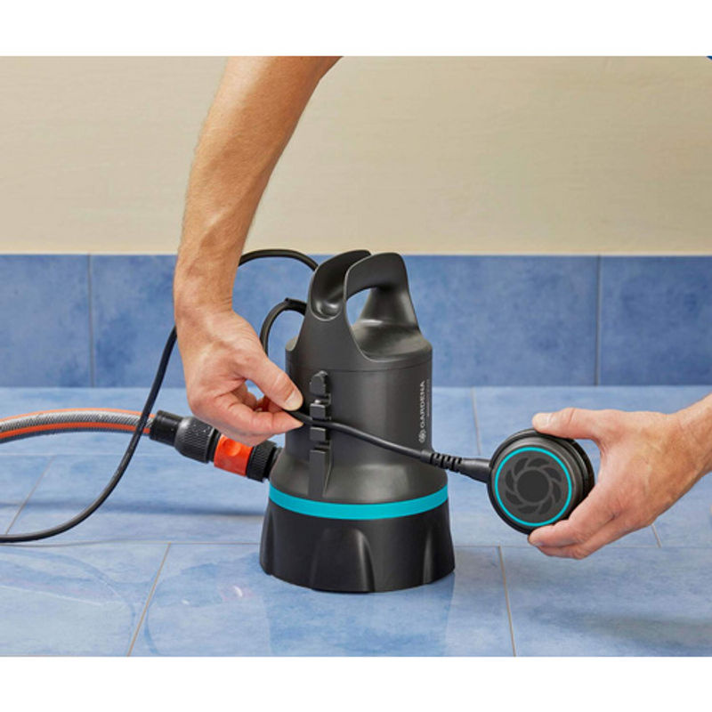 Gardena Klarwasser-Tauchpumpe 9000 mit Netzbetrieb - Bild 4