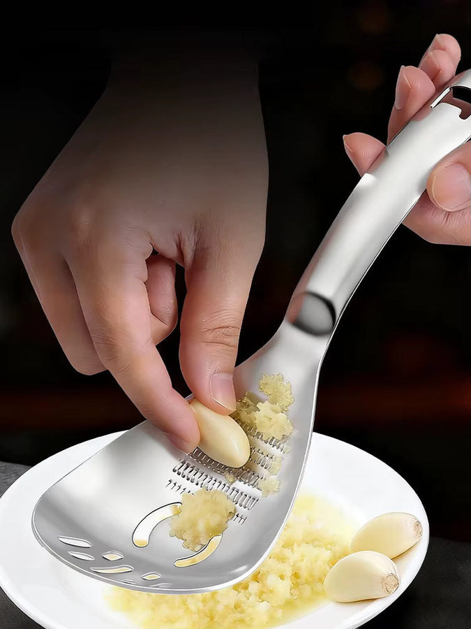JYN Multifunktions-Reibe aus Edelstahl in Silber als Knoblauch-Ingwer-Reibe, Gemüsezerkleinerer und Eiweißseparator - Bild 4
