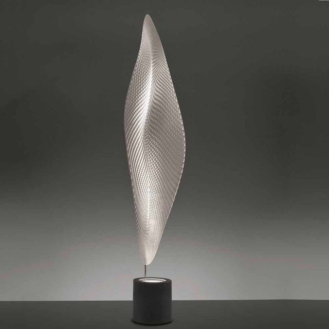 Artemide Cosmic Leaf Terra LED Stehleuchte in Grau und Schwarz mit warmweißem Licht - Bild 1