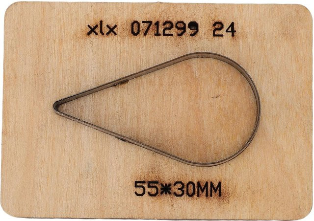 CosyHome Lederschneidstempel aus Hochkohlenstoffstahl in Tropfenform, beige - Bild 1