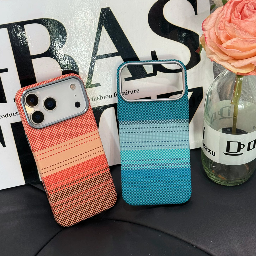 JINHR Stoßfeste Handyhülle aus Aramidfaser für iPhone 13 14 15 16 17 Pro Max Plus in Orange und Multicolour, ultradünne und robuste Schutzhülle im Kohlefaser-Design - Bild 1