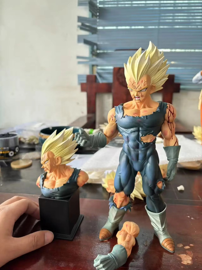 Bandai Dragon Ball Z Vegeta, Actionfigur, mit austauschbarem Kopf, 28cm - Bild 2