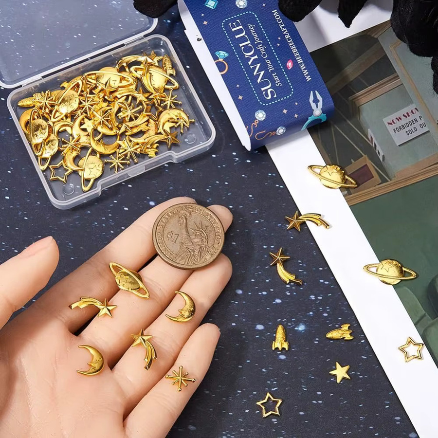 Charms Stern Mond Planet, Gold, Unisex - Bild 3